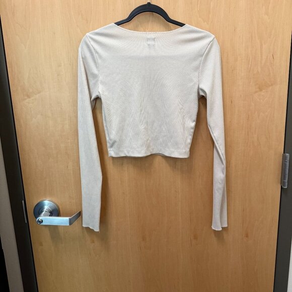 Urban Outfitters Ribbed Cream Long Sleeve Top Women’s M - Picture 3 of 3